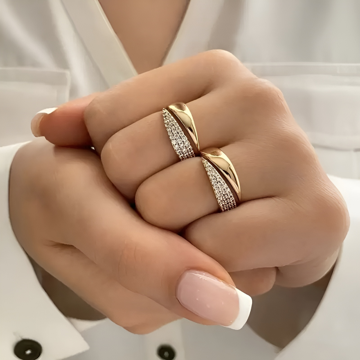Gold / Adjustable